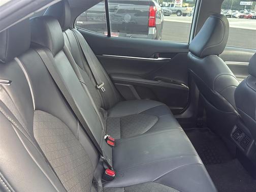 Wind Chill Pearl w/Midnight Black Metallic Roof 2019 Toyota Camry XSE