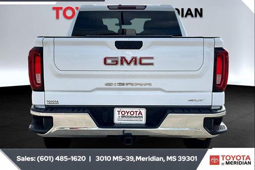 Summit White 2024 GMC Sierra 1500 SLT