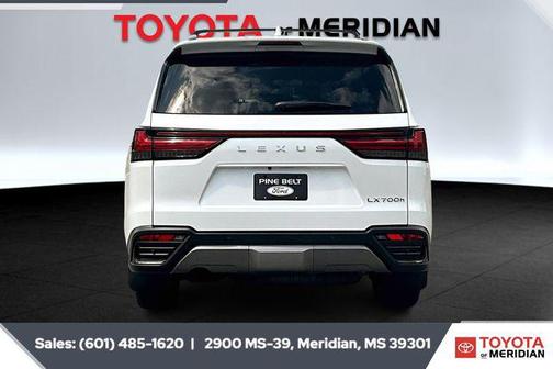 2025 Lexus LX 700h Luxury