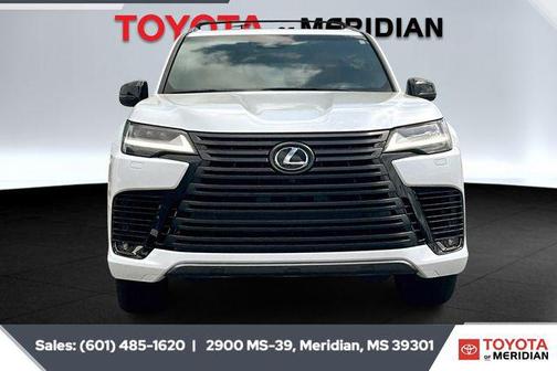 2025 Lexus LX 700h Luxury