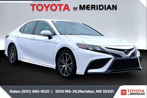 Ice Cap 2023 Toyota Camry SE
