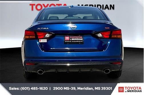 2023 Nissan Altima SR FWD
