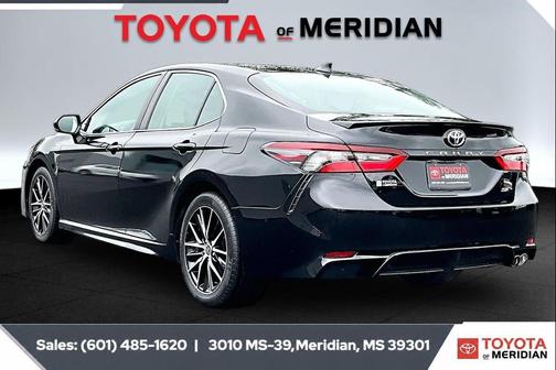 Midnight Black Metallic 2023 Toyota Camry SE