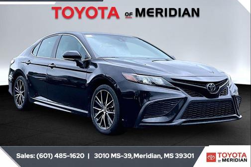 Midnight Black Metallic 2023 Toyota Camry SE