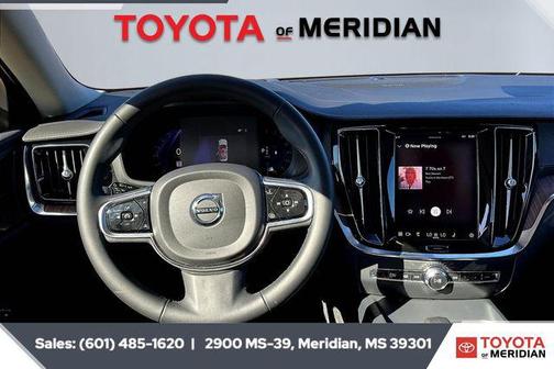 2024 Volvo S60 B5 Ultimate Dark Theme