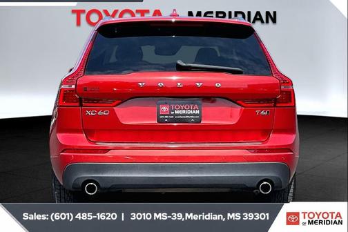 Fusion Red Metallic 2021 Volvo XC60 T6 Momentum