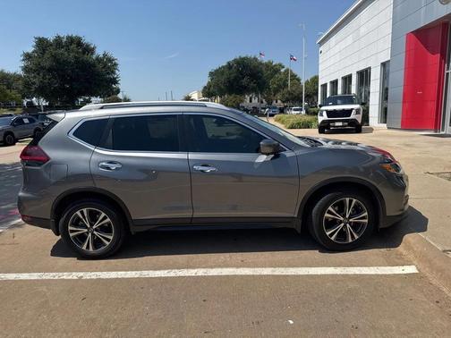 2019 Nissan Rogue SV