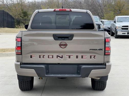 2024 Nissan Frontier PRO-4X
