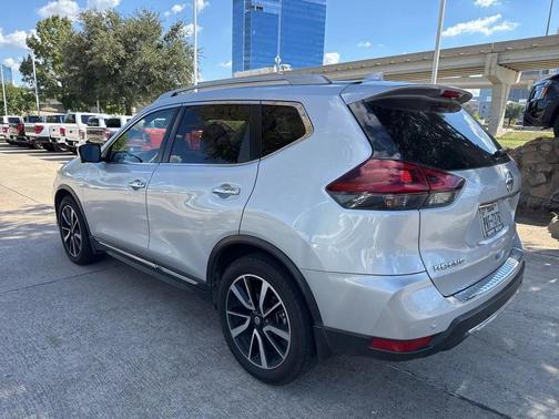 2020 Nissan Rogue SL