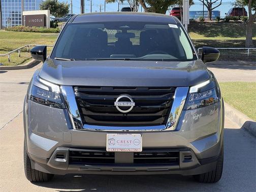 2025 Nissan Pathfinder S FWD