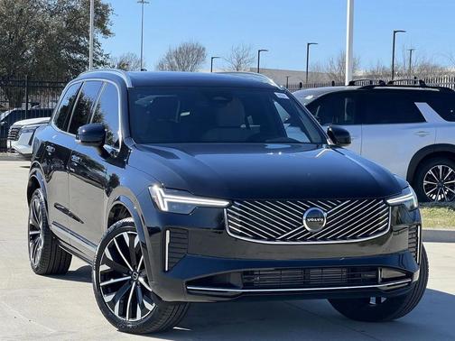 2025 Volvo XC90 Plug-In Hybrid T8 Core 7-Seater