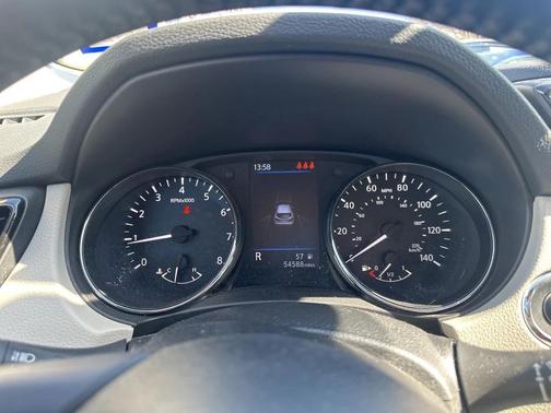 2021 Nissan Rogue Sport SV