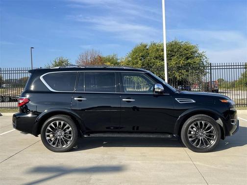 2024 Nissan Armada Platinum 2WD