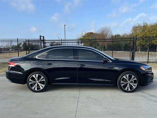 2021 Volkswagen Passat 2.0T SE