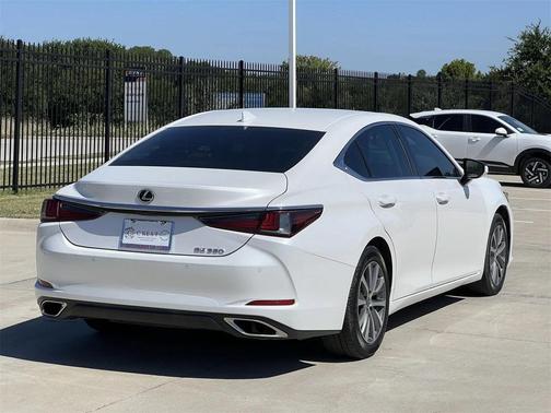 2020 Lexus ES 350 Base