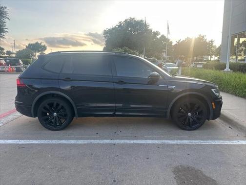 2021 Volkswagen Tiguan 2.0T SE R-Line Black