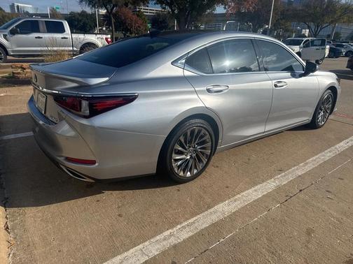 2025 Lexus ES 350 Ultra Luxury