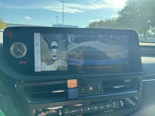 2025 Lexus ES 350 Ultra Luxury