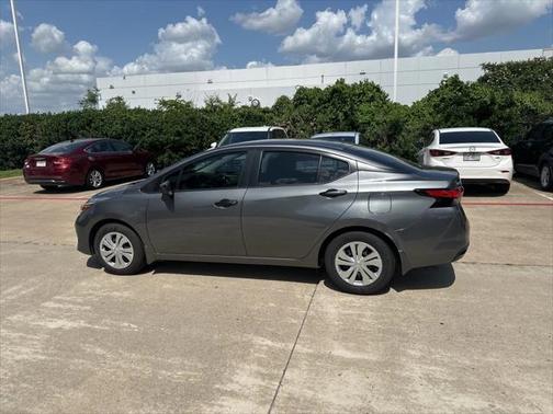 2025 Nissan Versa 1.6 S