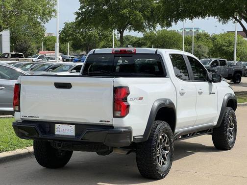 Summit White 2023 Chevrolet Colorado ZR2