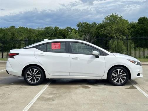 2022 Nissan Versa 1.6 SV