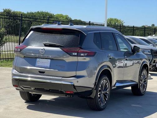 2025 Nissan Rogue Platinum