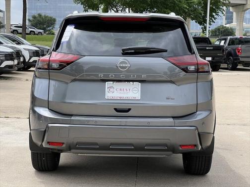 2025 Nissan Rogue SL