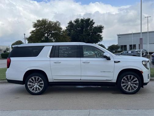 2022 GMC Yukon XL Denali