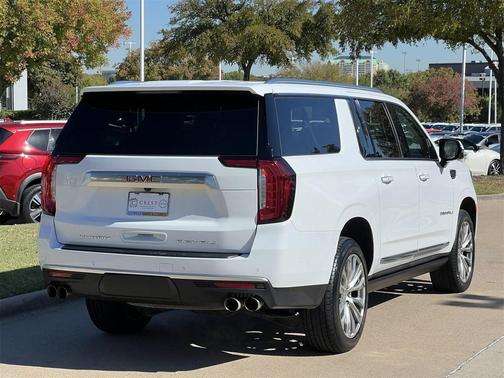 2022 GMC Yukon XL Denali
