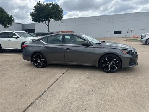 2024 Nissan Altima SR FWD