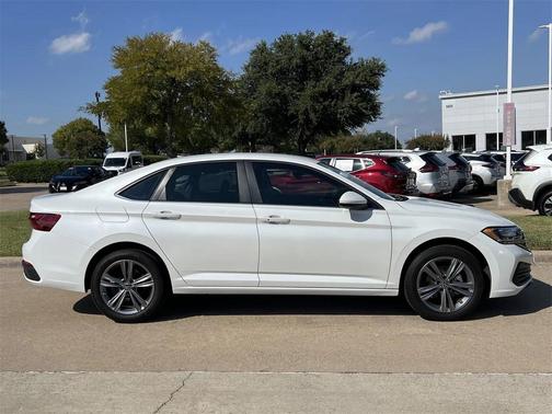 2023 Volkswagen Jetta 1.5T SE