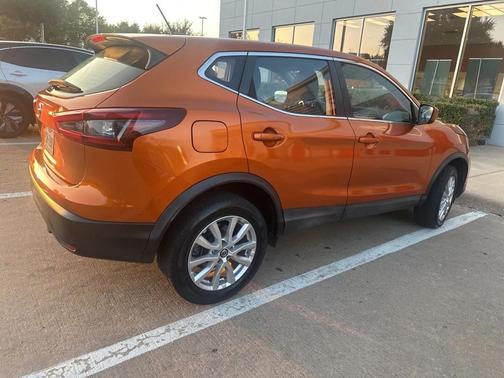 2020 Nissan Rogue Sport S