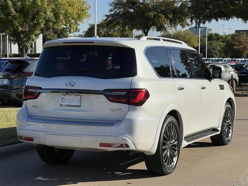 2024 INFINITI QX80 SENSORY AWD