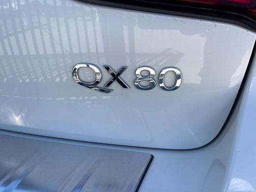 2024 INFINITI QX80 SENSORY AWD