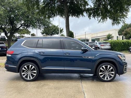 2022 Volkswagen Atlas 3.6L SEL Premium