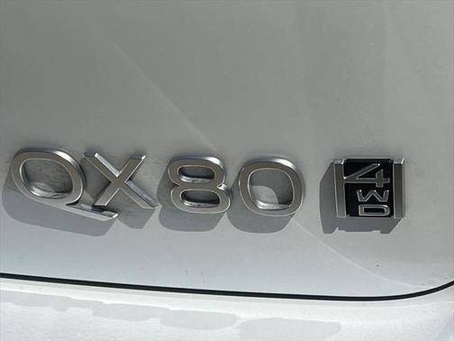 2025 INFINITI QX80 SENSORY AWD