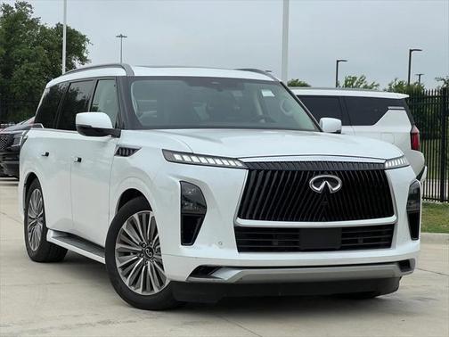 2025 INFINITI QX80 SENSORY AWD