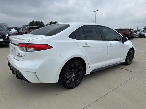 2024 Toyota Corolla Hybrid SE
