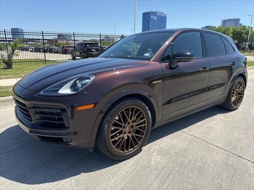 2022 Porsche Cayenne E-Hybrid S