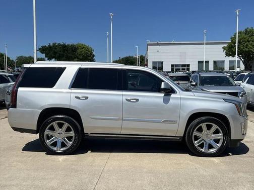 2018 Cadillac Escalade Premium Luxury