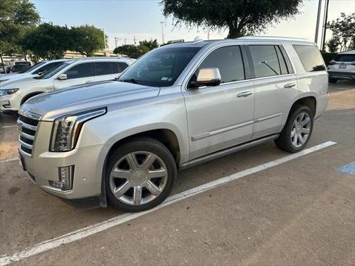 2018 Cadillac Escalade Premium Luxury