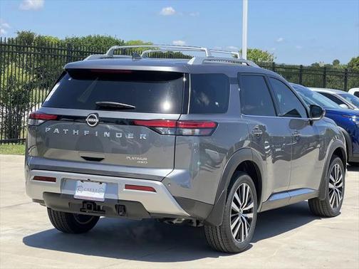 2025 Nissan Pathfinder Platinum 4WD