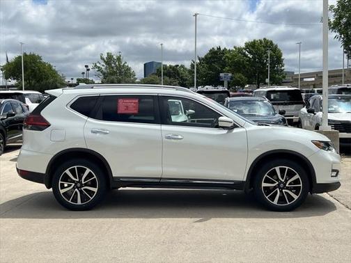 2020 Nissan Rogue SL