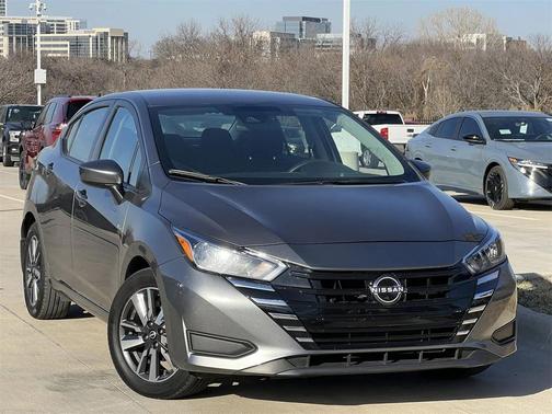 2024 Nissan Versa 1.6 SV