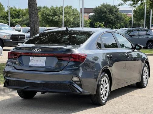 2023 Kia Forte LX