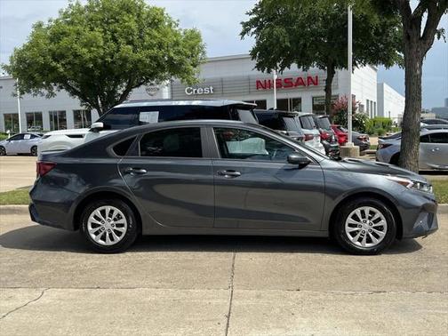 2023 Kia Forte LX