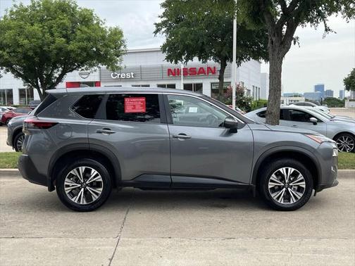 2022 Nissan Rogue SV