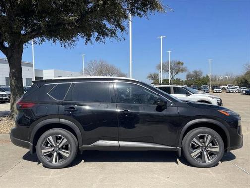 2025 Nissan Rogue SL