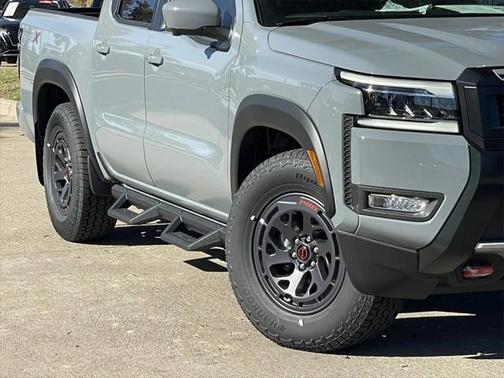 2025 Nissan Frontier PRO-X