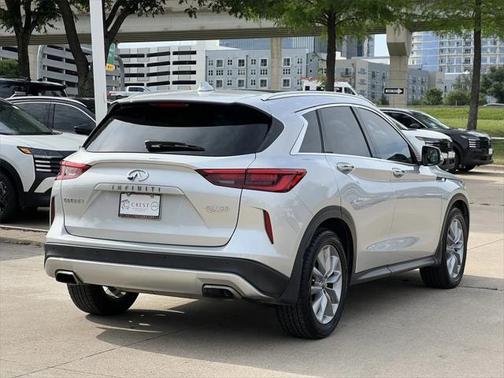 2021 INFINITI QX50 LUXE